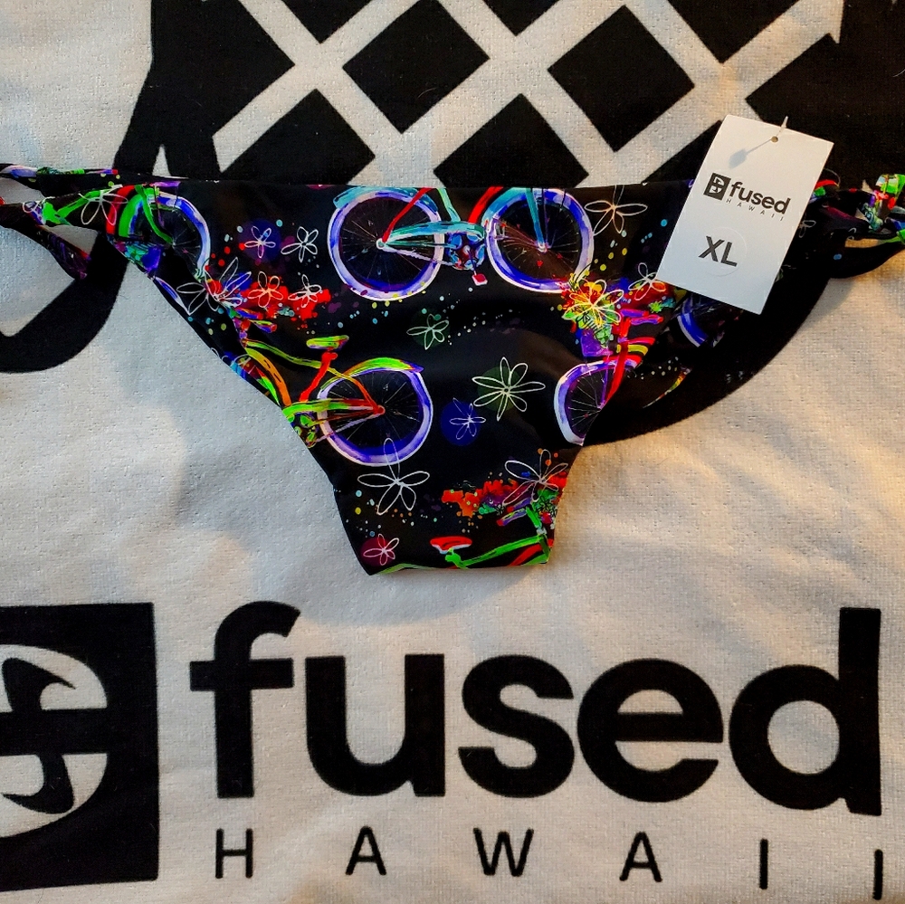 FH bikini bottom (XL)